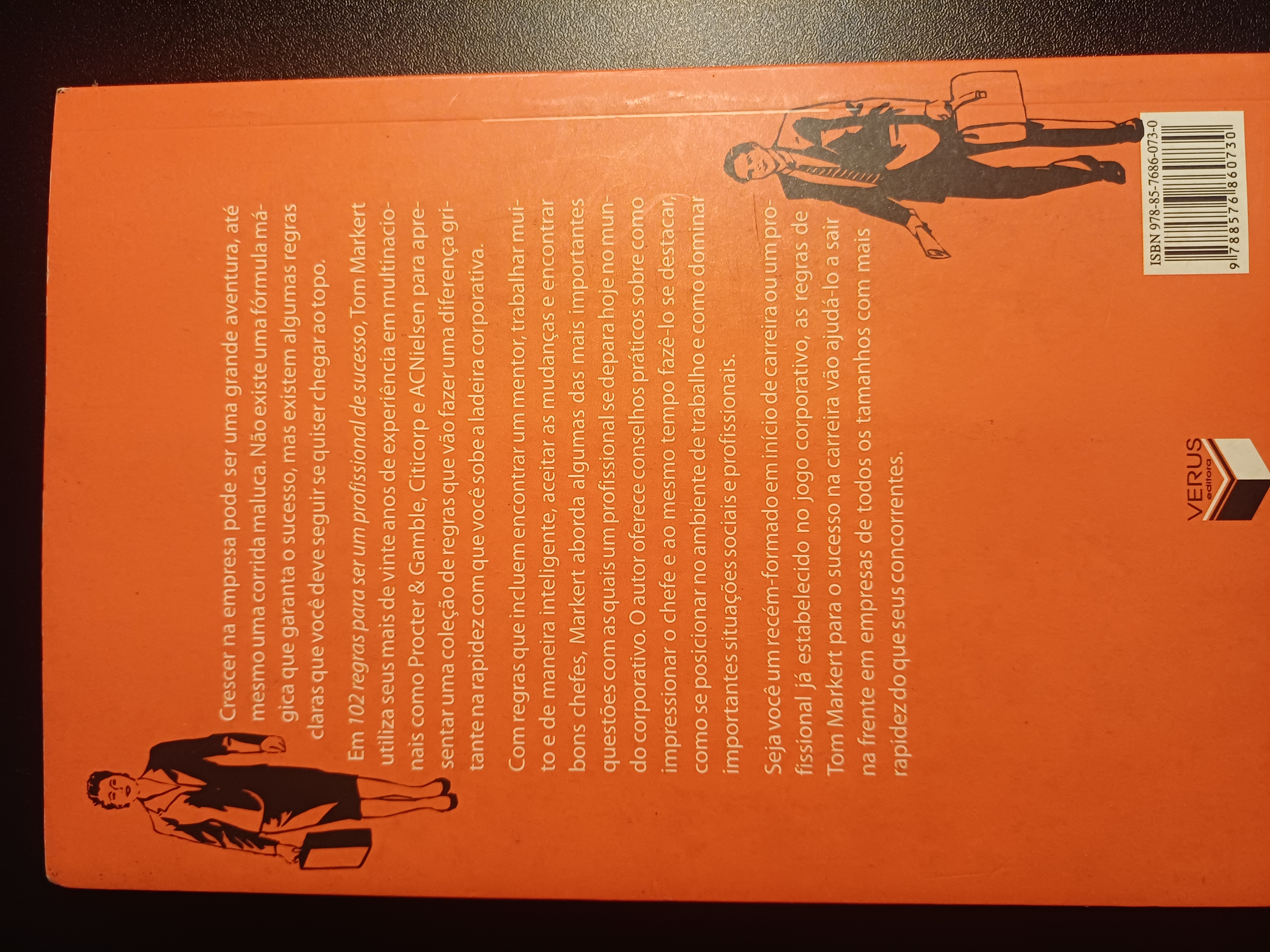 Capa traseira de 102 regras para ser um profissional de sucesso